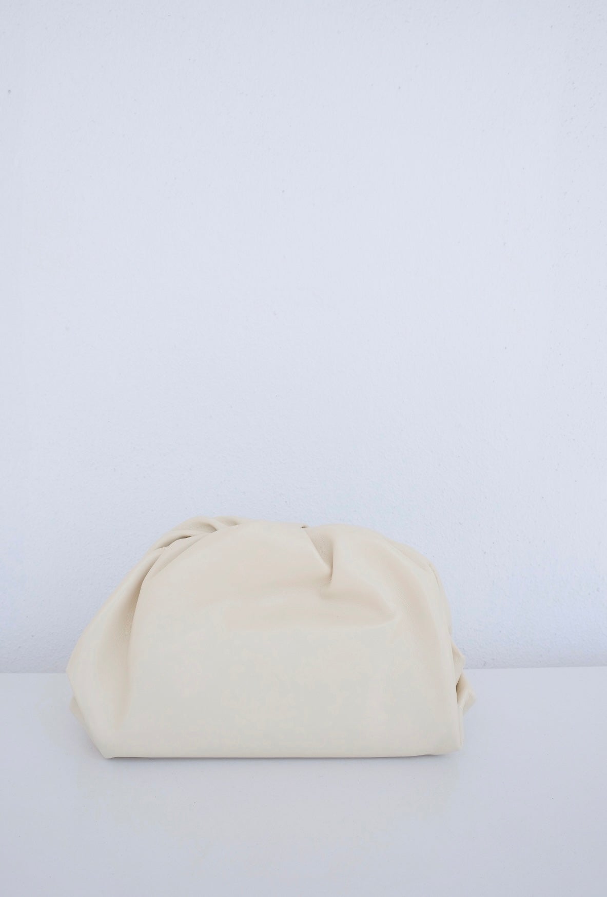 Cora Clutch - Cream