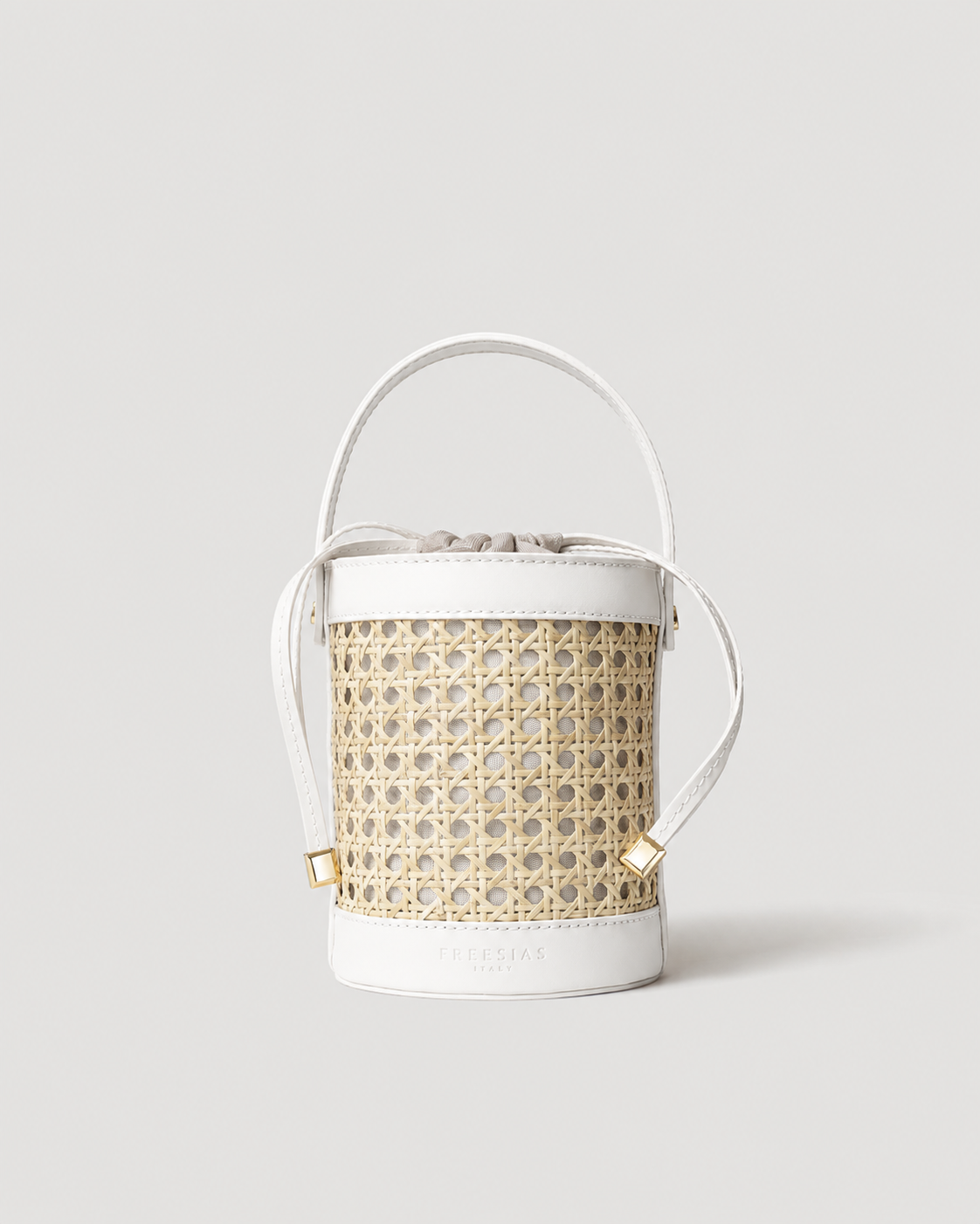 Sally Bucket - White