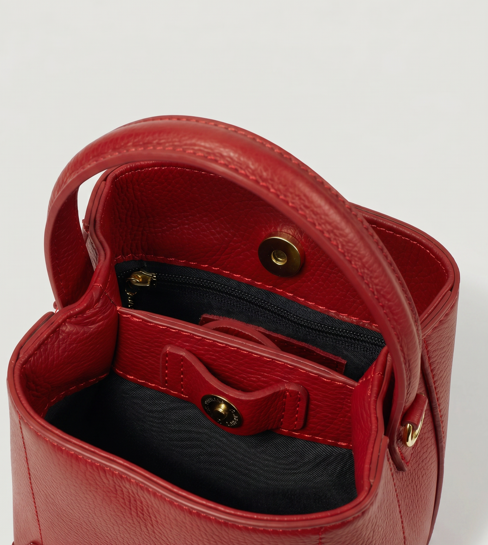 Sofia Small  - Red