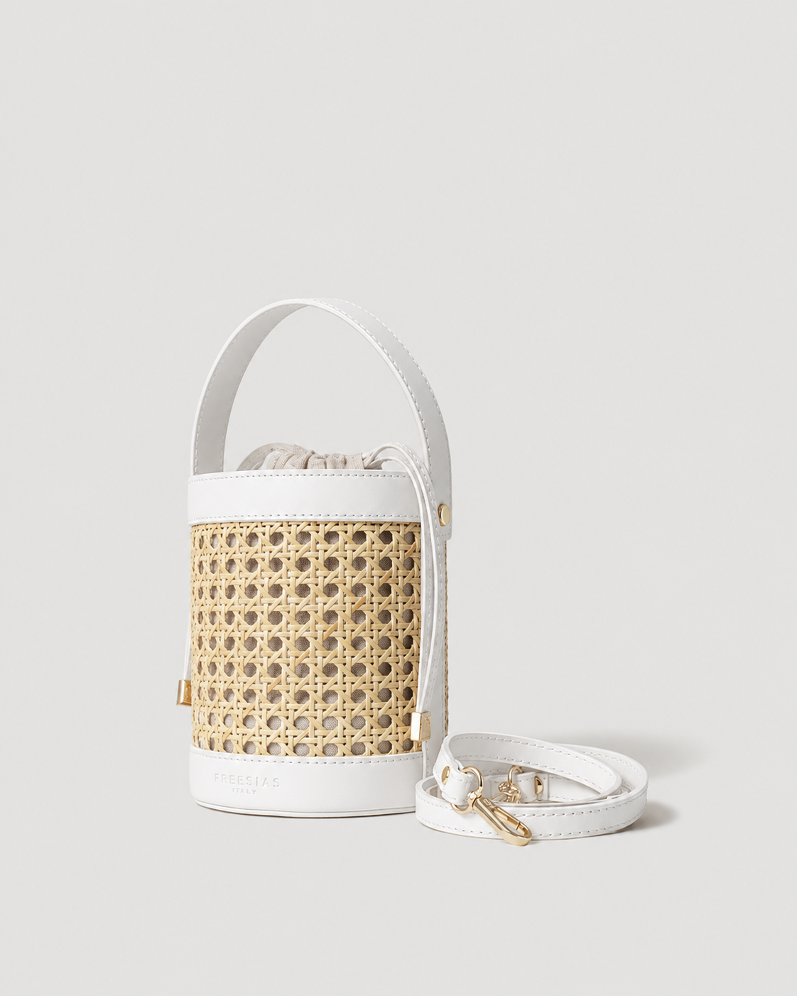 Sally Bucket - White